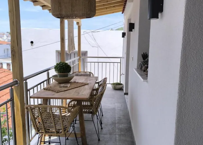 Grammatia House Daire İskados